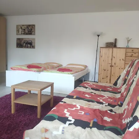 Privatunterkunft Gästehaus Mit Privatzimmer In *