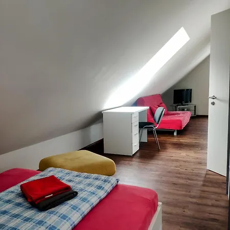 Gästehaus Mit Privatzimmer In