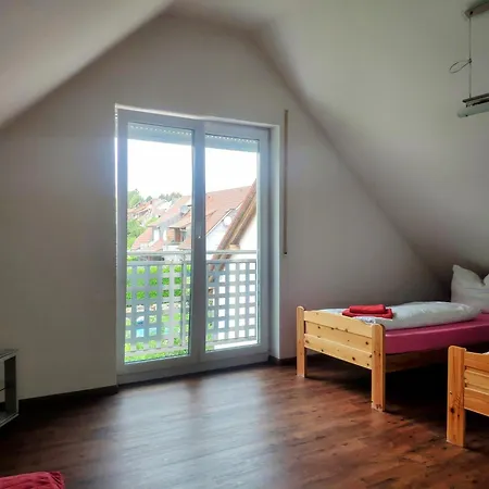 Privatunterkunft Gästehaus Mit Privatzimmer In *