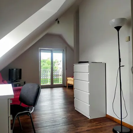 Gästehaus Mit Privatzimmer In Privatunterkunft *