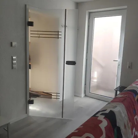 Privatunterkunft Gästehaus Mit Privatzimmer In *